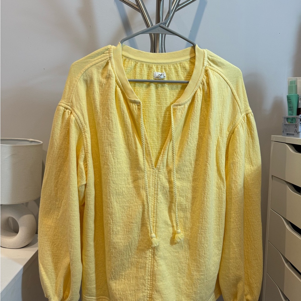 aerie women’s yellow notes easy street sweatshirt tie front size xxs